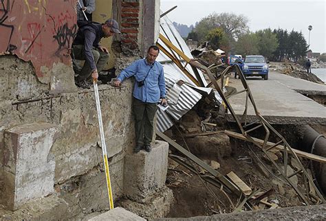 Ş­i­l­i­­d­e­ ­6­,­7­ ­b­ü­y­ü­k­l­ü­ğ­ü­n­d­e­ ­a­r­t­ç­ı­ ­d­e­p­r­e­m­ ­-­ ­D­ü­n­y­a­ ­H­a­b­e­r­l­e­r­i­